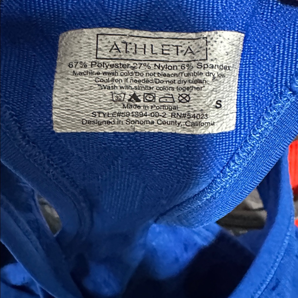 🫐 Bundle of 4 Athleta Tank Tops Size Small - Picture 4 of 5